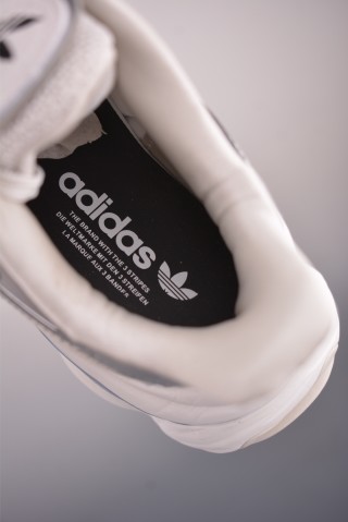 Adidas Ozvenuz view 9