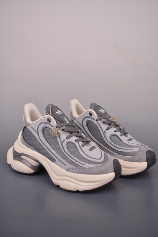 Adidas Ozvenuz view 1