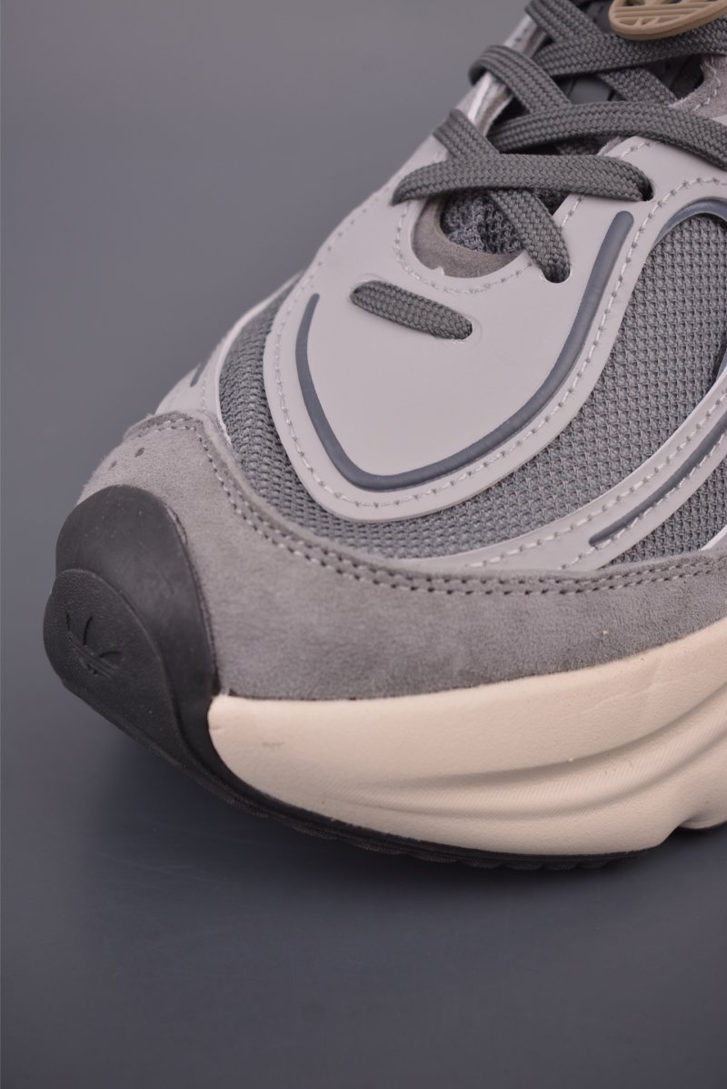 Adidas Ozvenuz view