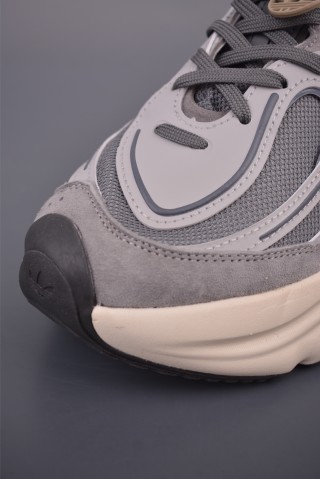 Adidas Ozvenuz view 6