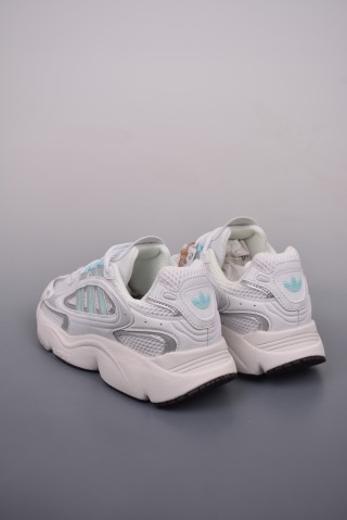Adidas Ozweego OG view 2