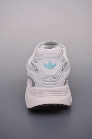 Adidas Ozweego OG view 4