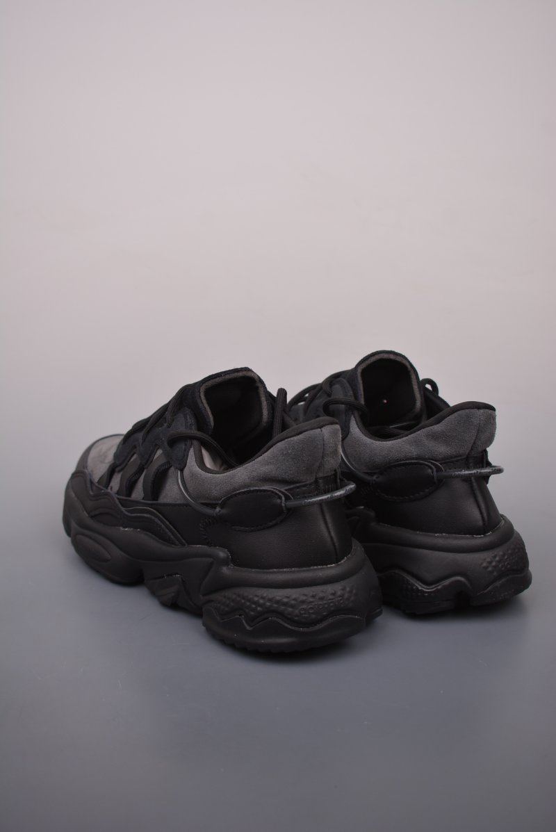 Adidas Ozweego TR view
