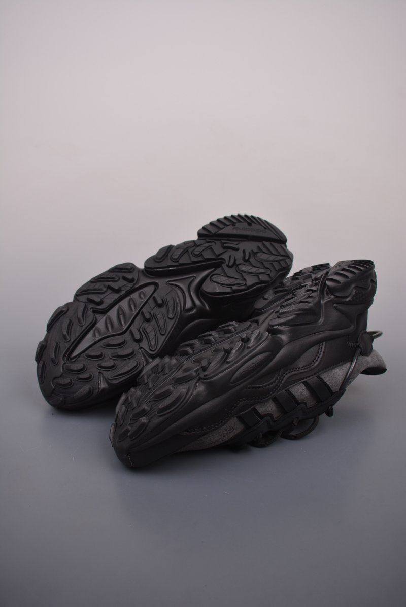 Adidas Ozweego TR view