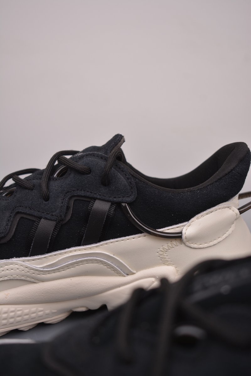 Adidas Ozweego TR view