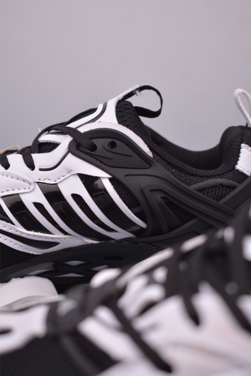 Adidas Vento XLG Deluxe view
