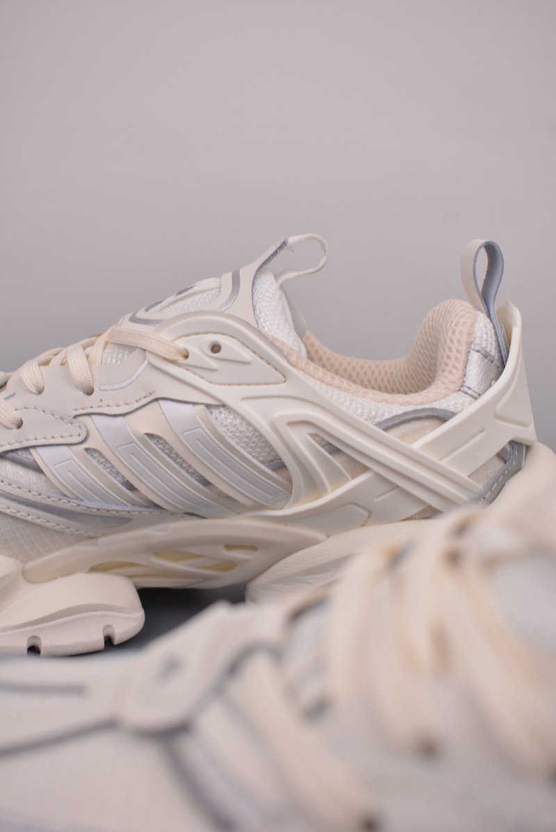 Adidas Vento XLG Deluxe view