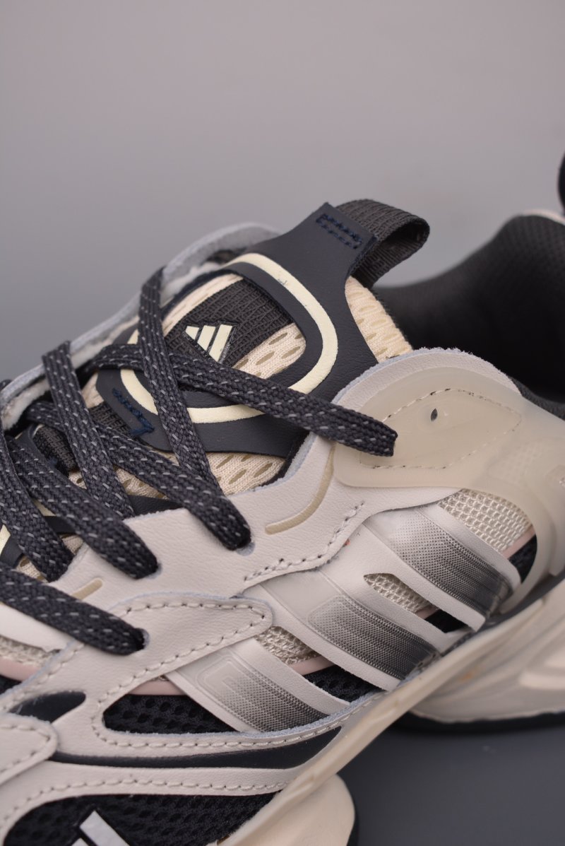 Adidas Vento XLG Deluxe view