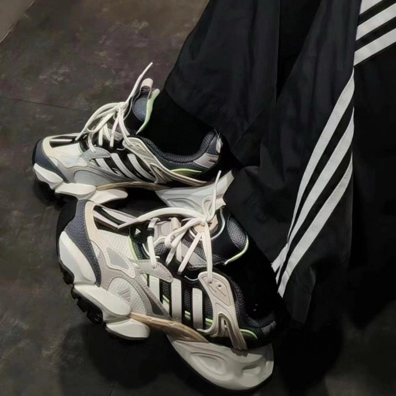 Adidas Vento XLG Deluxe view