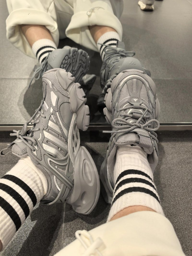 Adidas Vento XLG Deluxe view