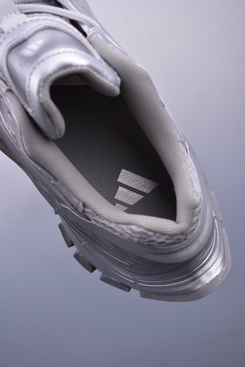 Adidas Vento XLG MTW view