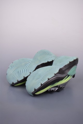 Adidas Vento XLG MTW view 3