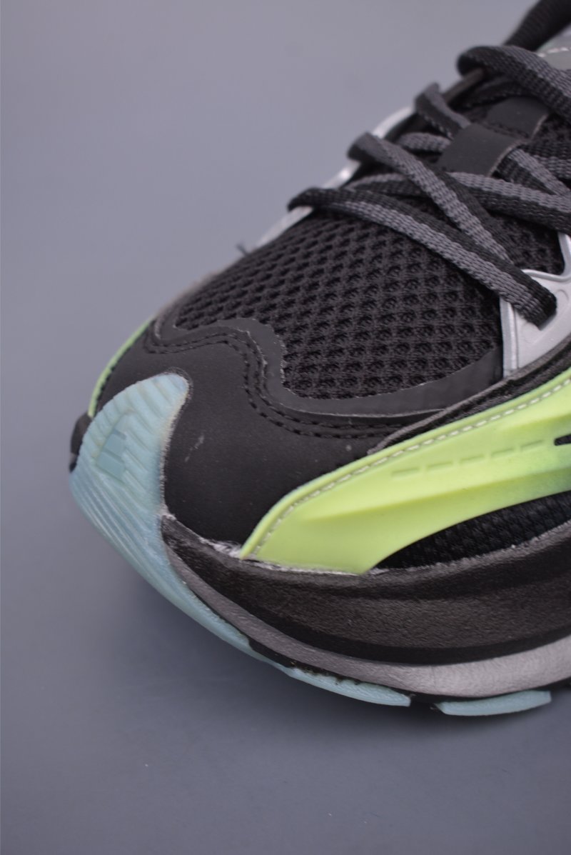 Adidas Vento XLG MTW view