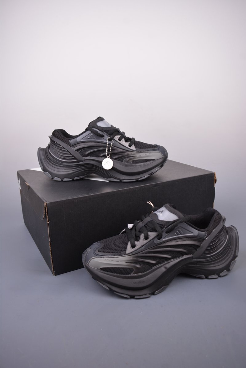 Adidas Vento XLG MTW view