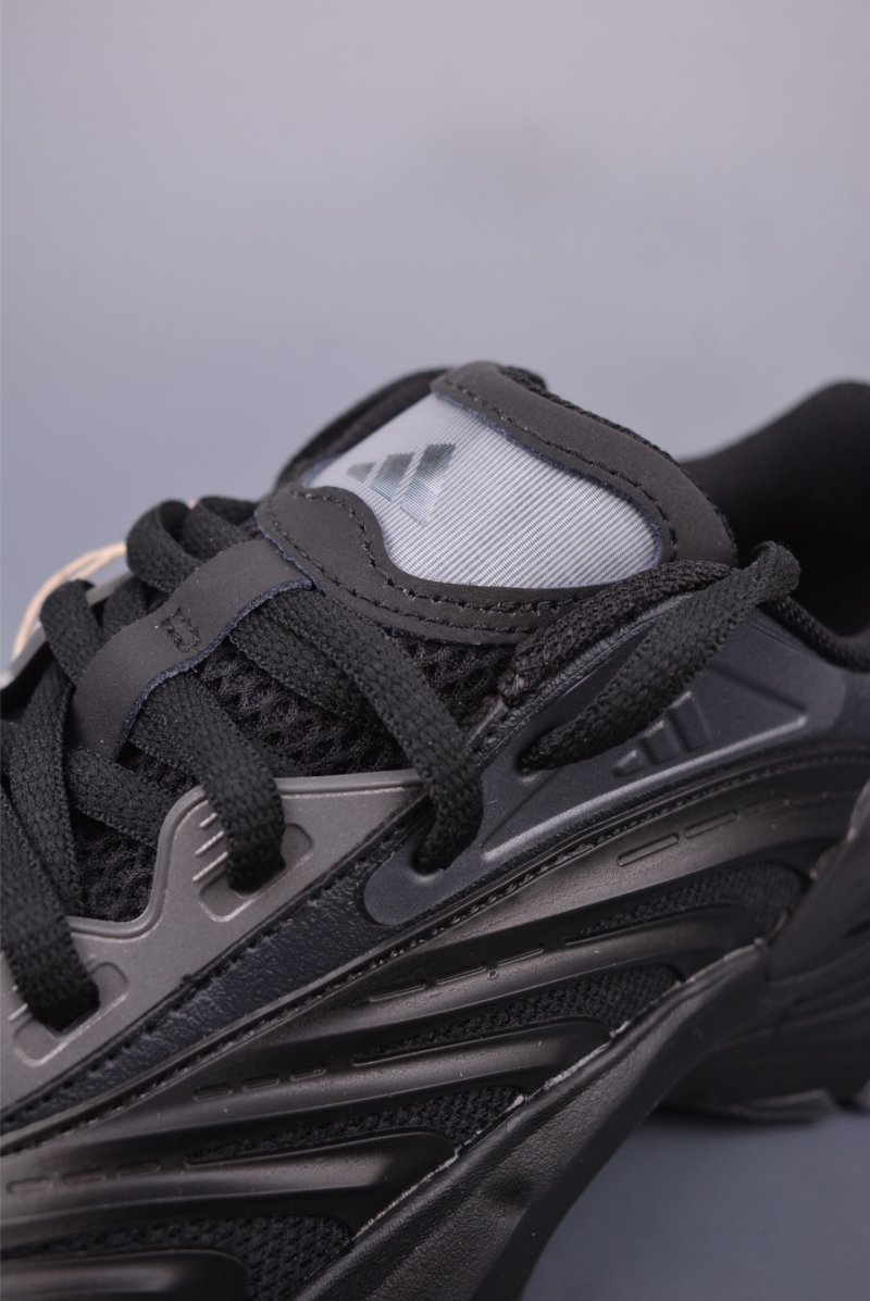 Adidas Vento XLG MTW view