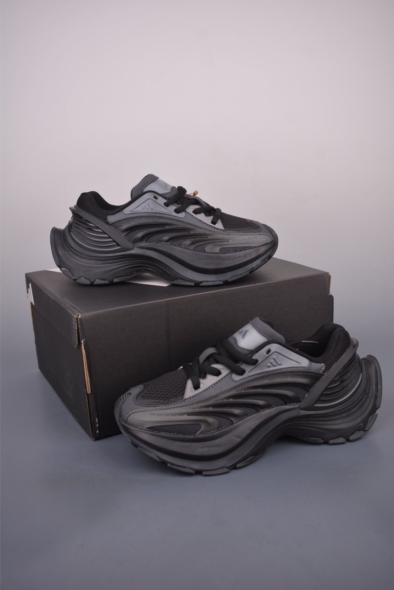 Adidas Vento XLG MTW view