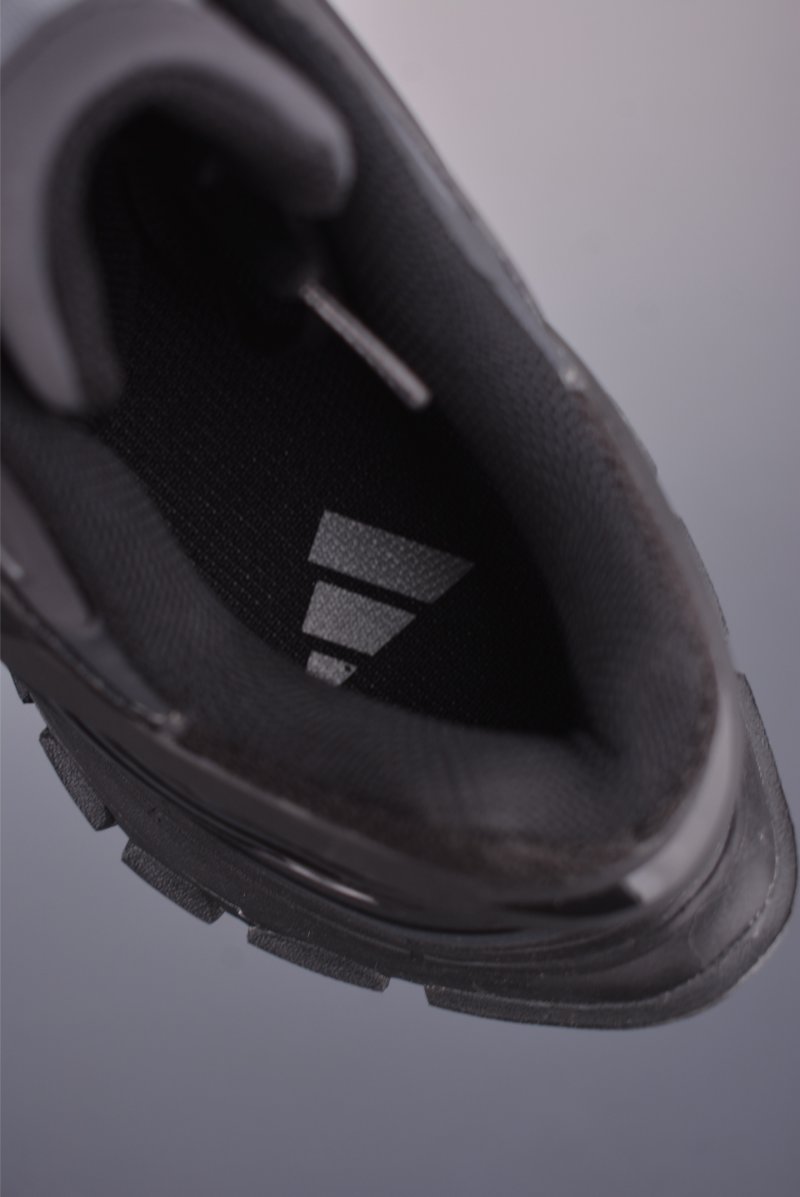 Adidas Vento XLG MTW view