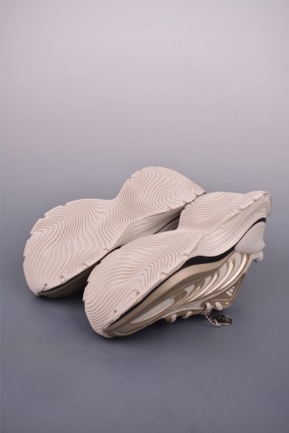 Adidas Vento XLG MTW view 3