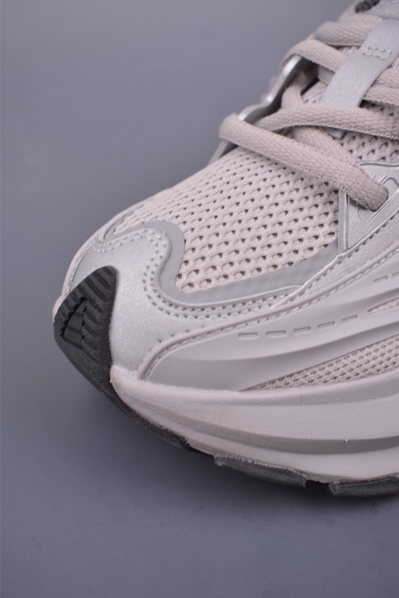 Adidas Vento XLG MTW view