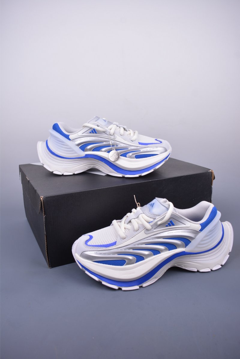Adidas Vento XLG MTW view