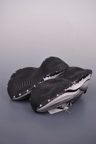 Adidas Vento XLG MTW view 3