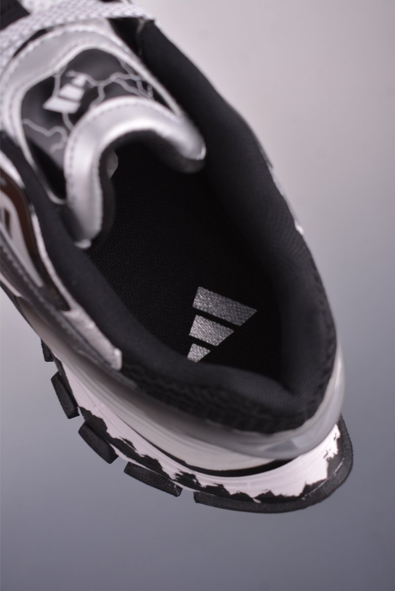 Adidas Vento XLG MTW view