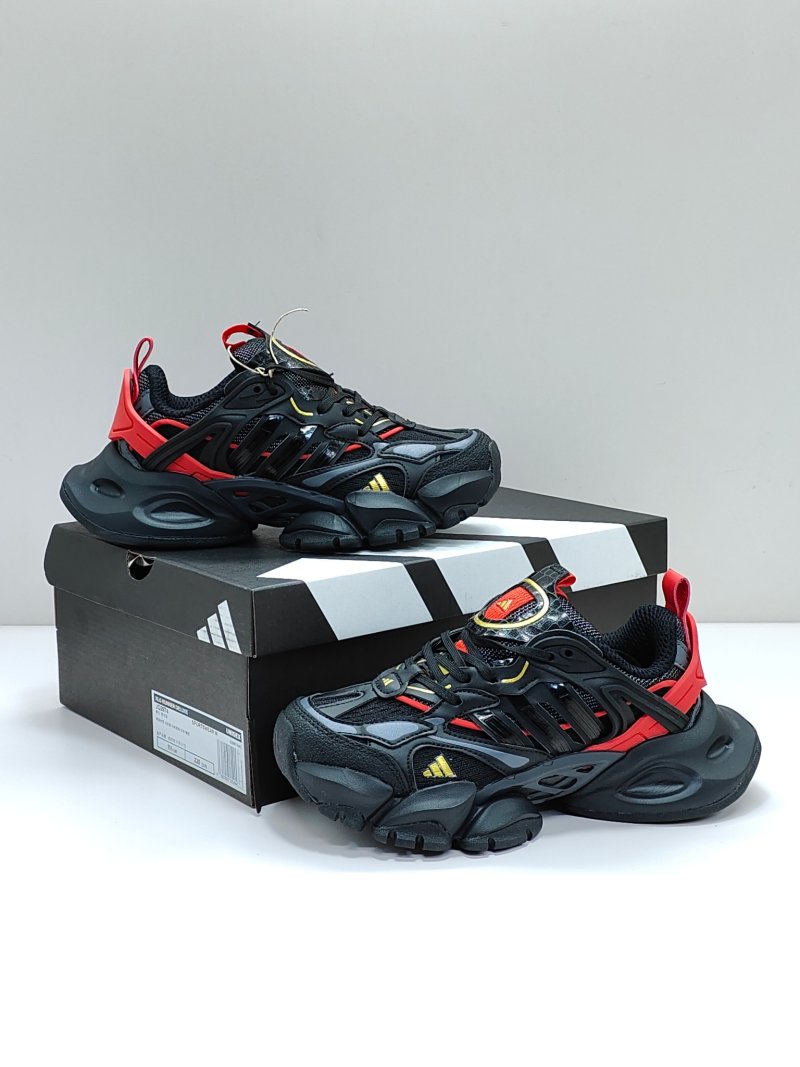 Adidas XLG Runner Deluxe