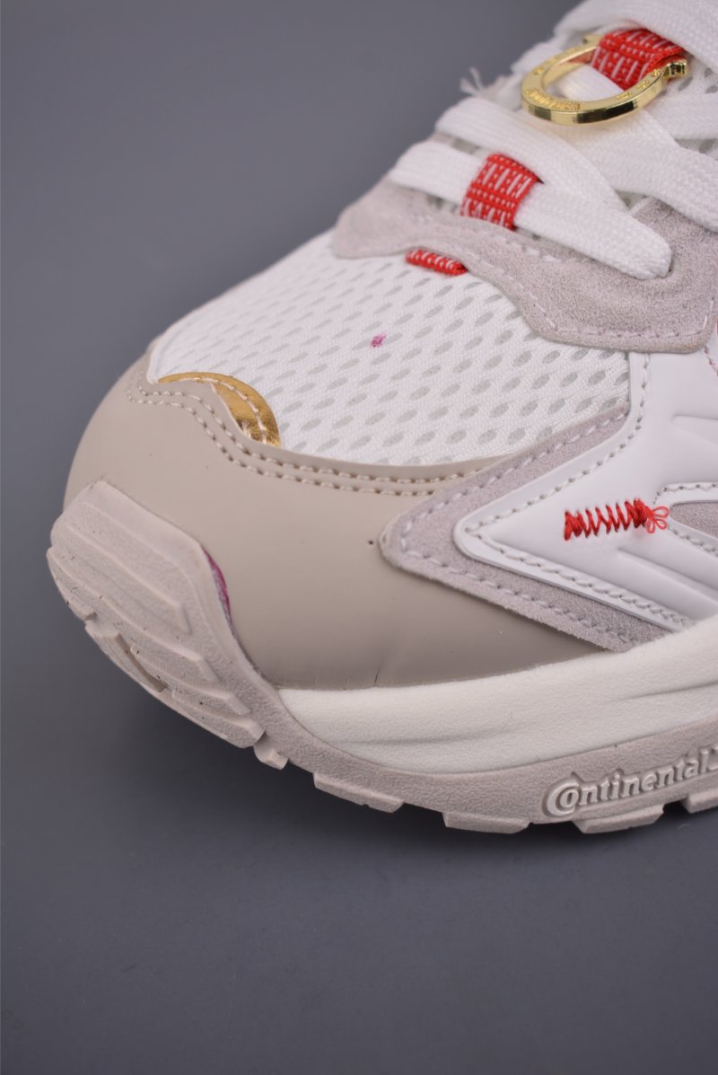 Adidas XLG Storm Edge view