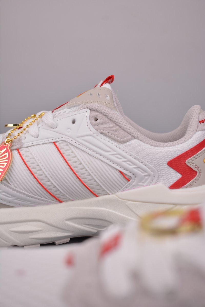 Adidas XLG Storm Edge view