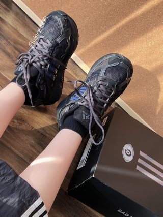Bad Bunny Adidas Response CL view 30