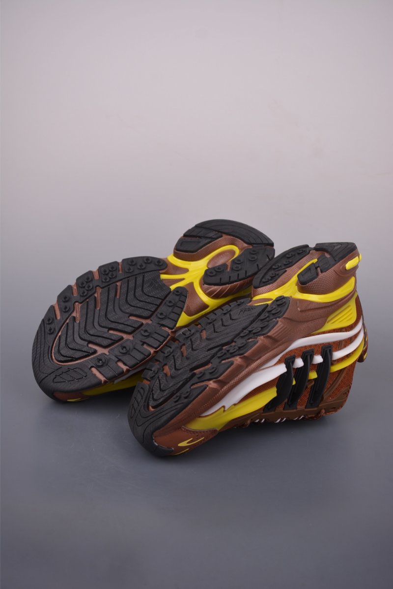 Pharrell x Adidas Adistar Jellyfish 'Gold' view