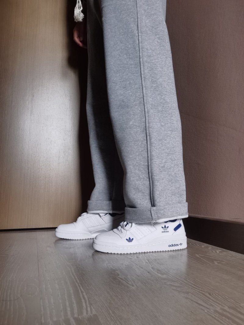 Adidas Forum 84 Low view