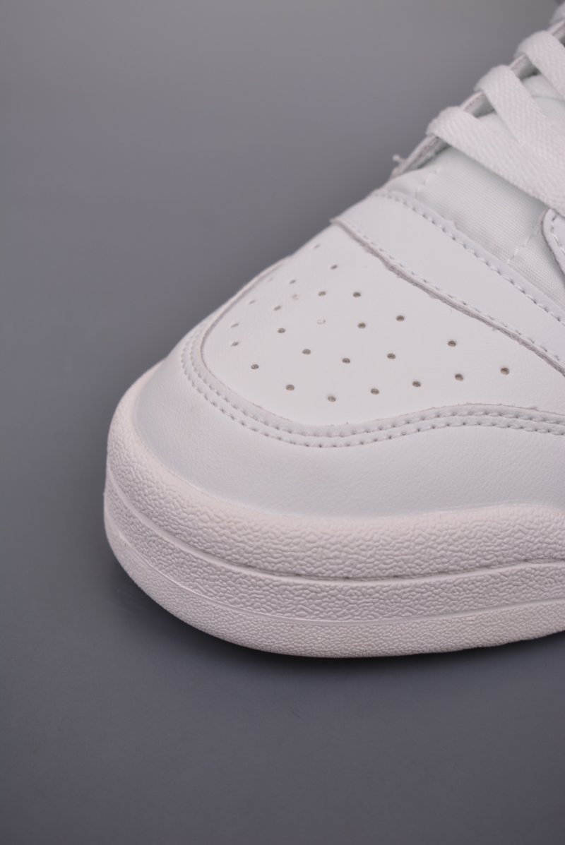 Adidas Forum Low CL view