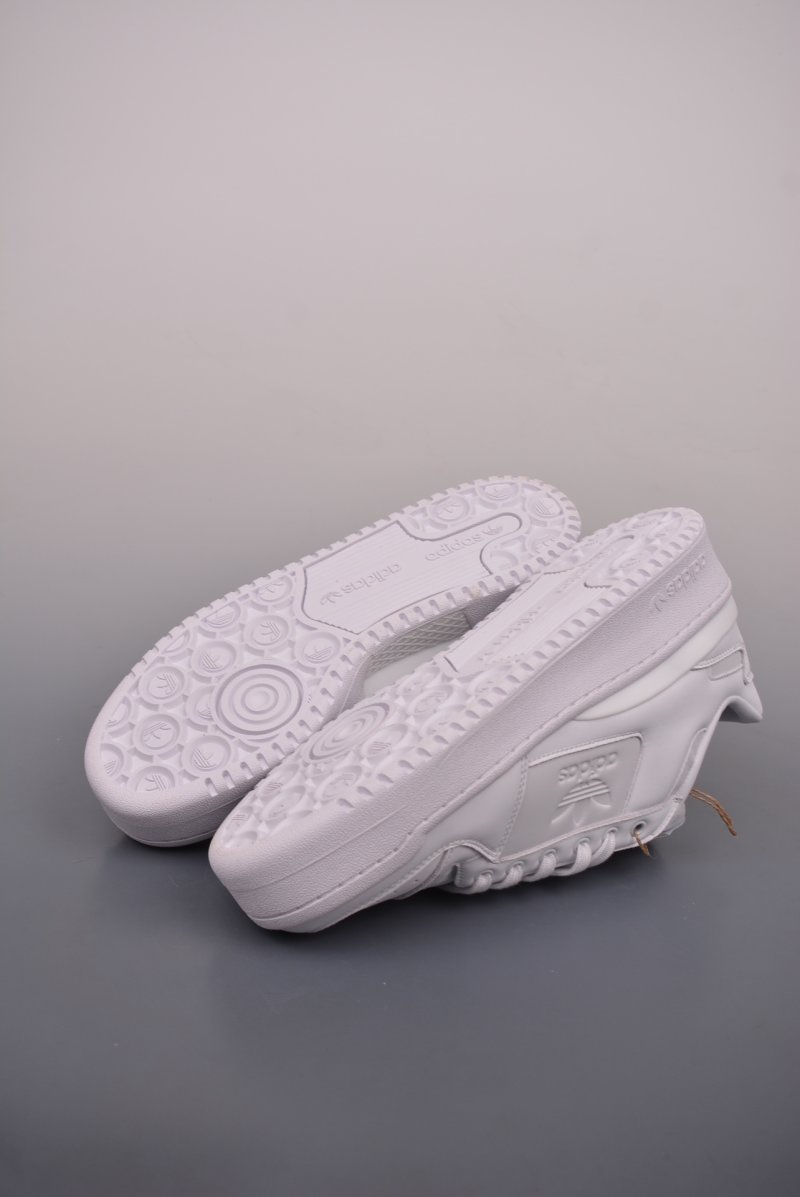 Adidas Forum Low view