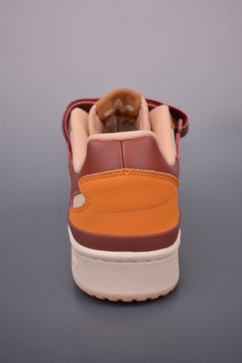 Adidas Forum Low view