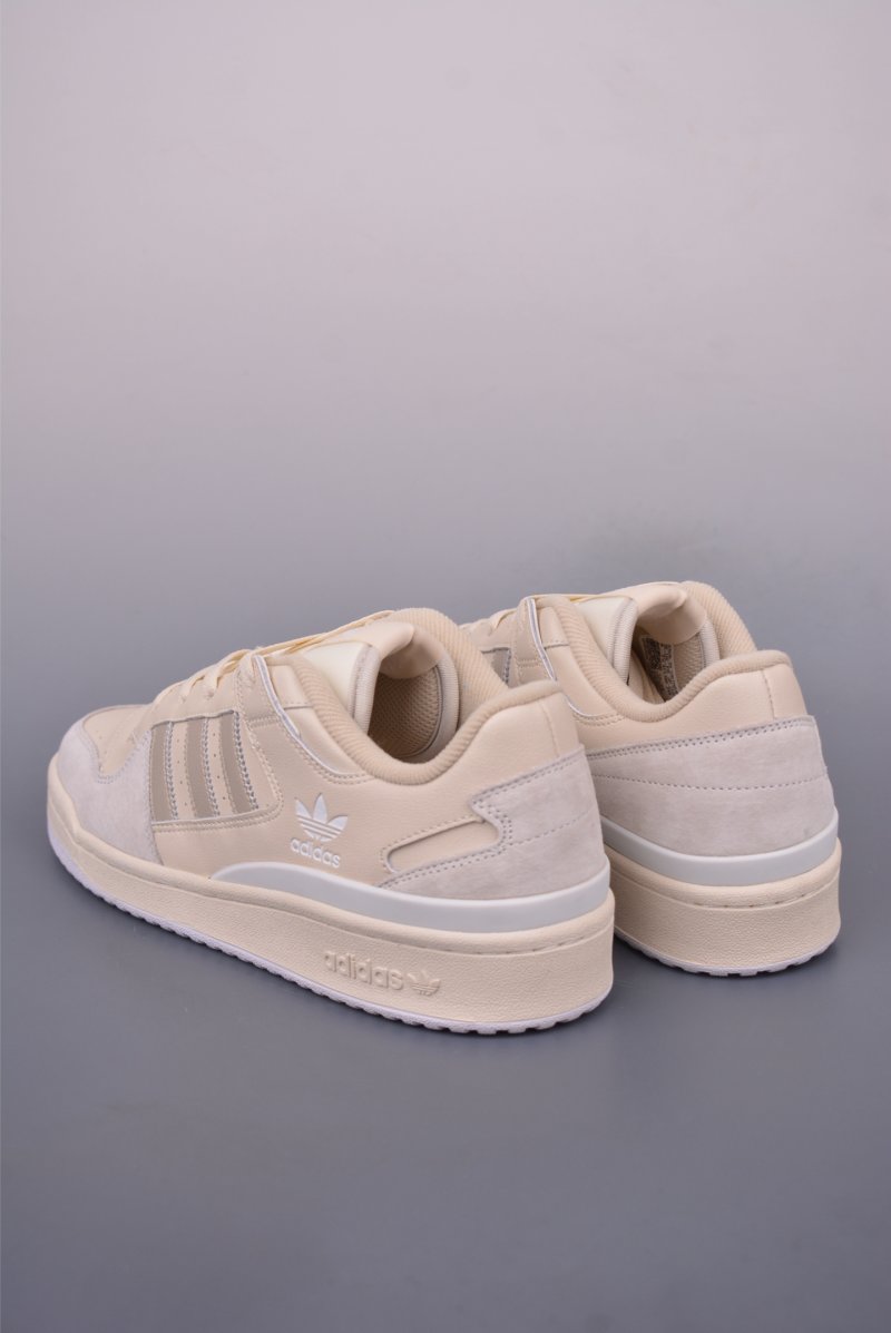Adidas Forum Low view