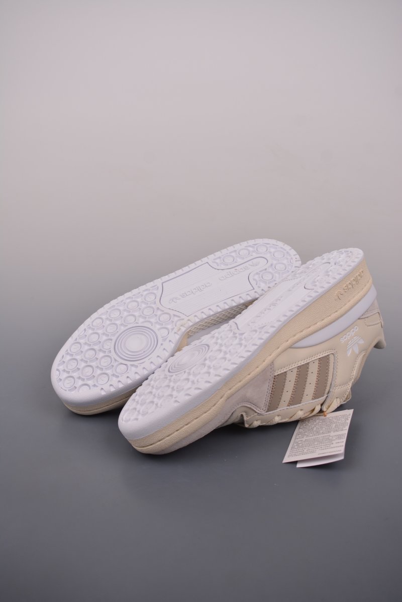 Adidas Forum Low view