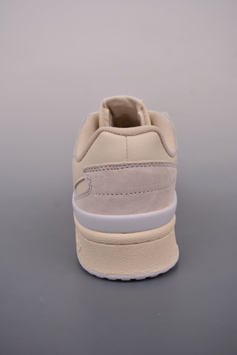 Adidas Forum Low view