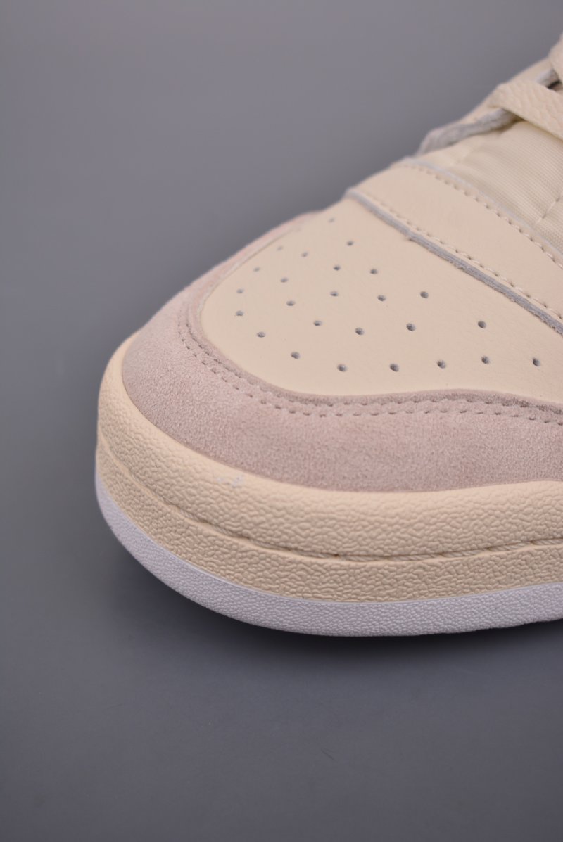 Adidas Forum Low view