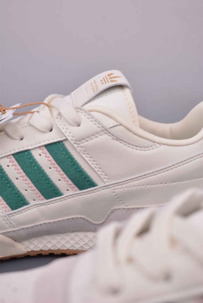 Adidas Forum Low view