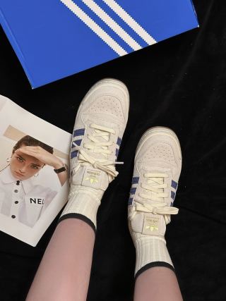 Adidas Forum Low view 4