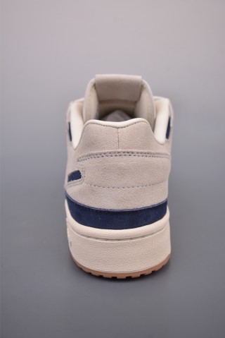Adidas Forum Low view 4