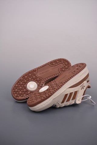 Adidas Forum Low view 3