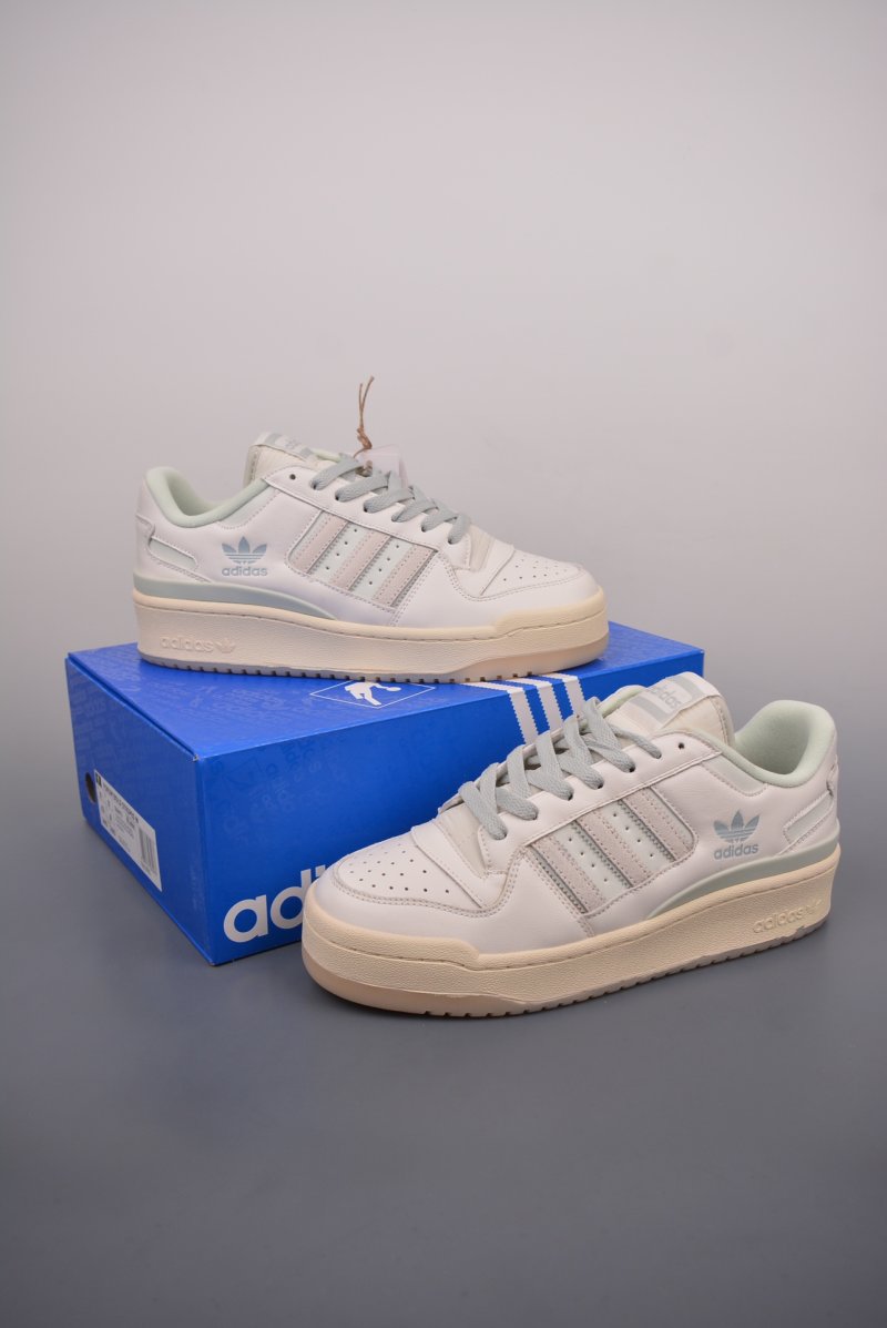 Adidas Forum Low view