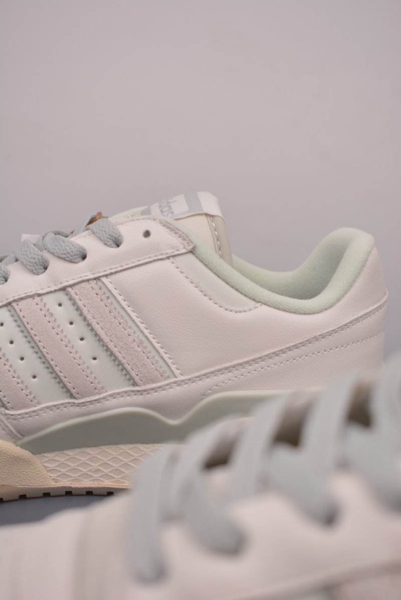 Adidas Forum Low view