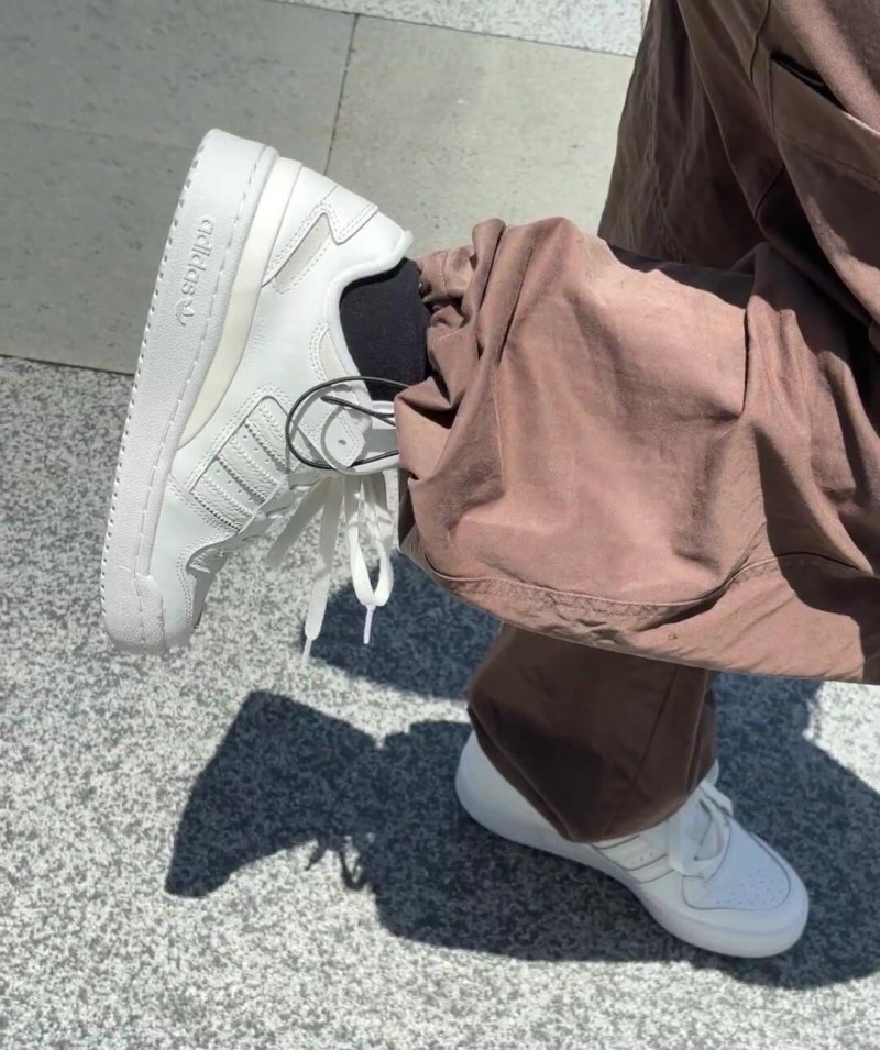 Adidas Forum Low view
