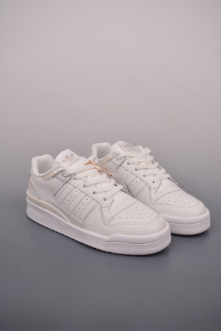 Adidas Forum Low view 1