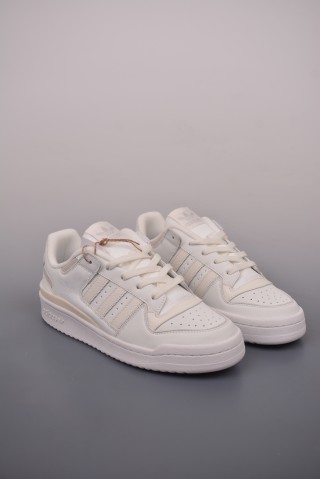 Adidas Forum Low view 1