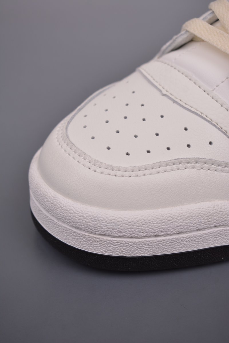 Adidas Forum Low view