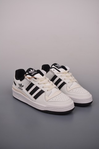 Adidas Forum Low view 1